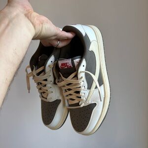 Nike Travis Scott air Jordan 1 low reverse mocha 11.5 DS